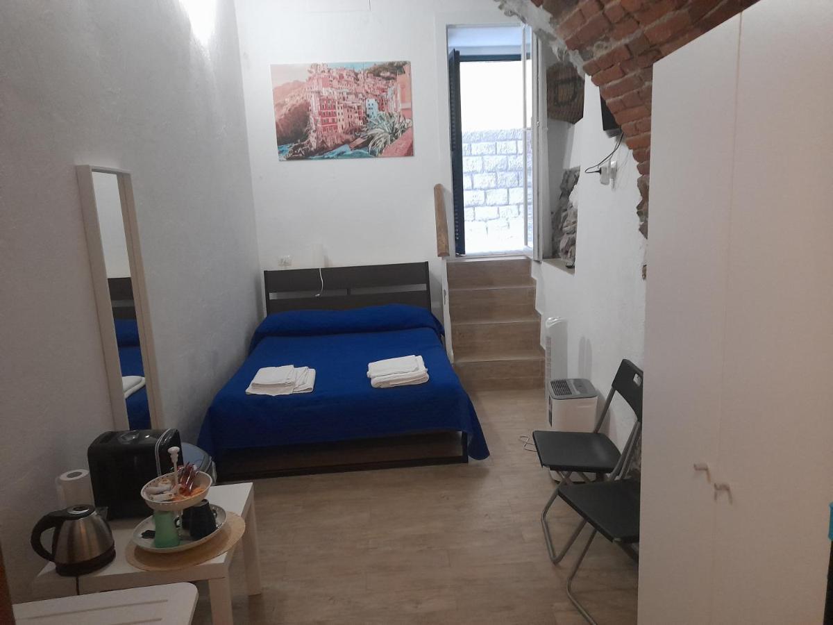 Cinque Terre La Casa Del Vignaiolo Hotel ริโอมัจโจเร ภายนอก รูปภาพ